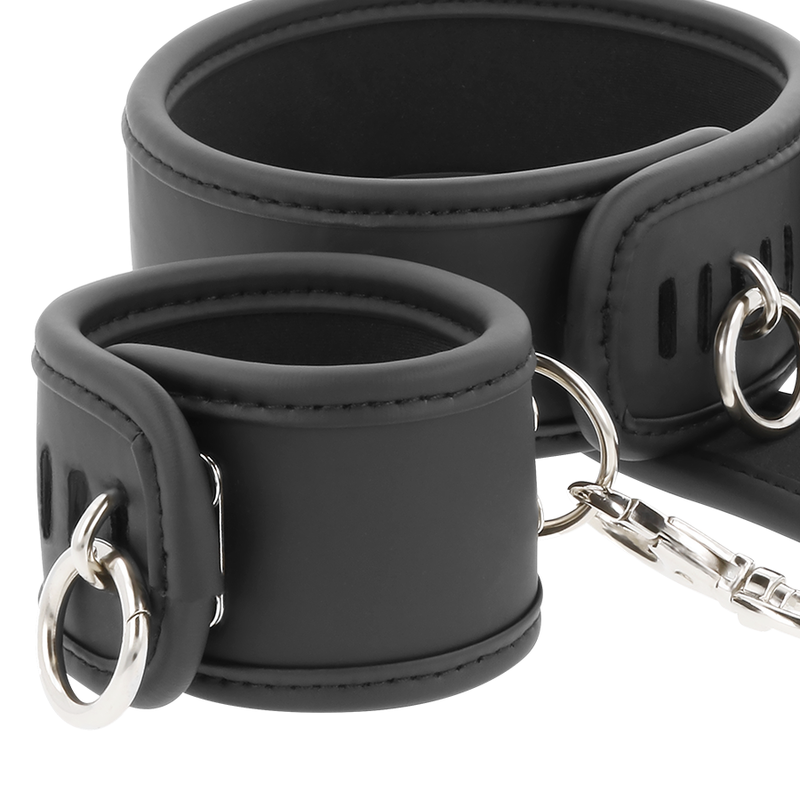 FETISH SUBMISSIVE COLLAR Y ESPOSAS CUERO VEGANO...