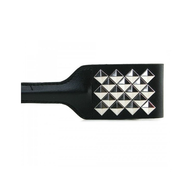 SEX  MICHIEF SQUARE STUDDED  LATIGO AZOTADOR