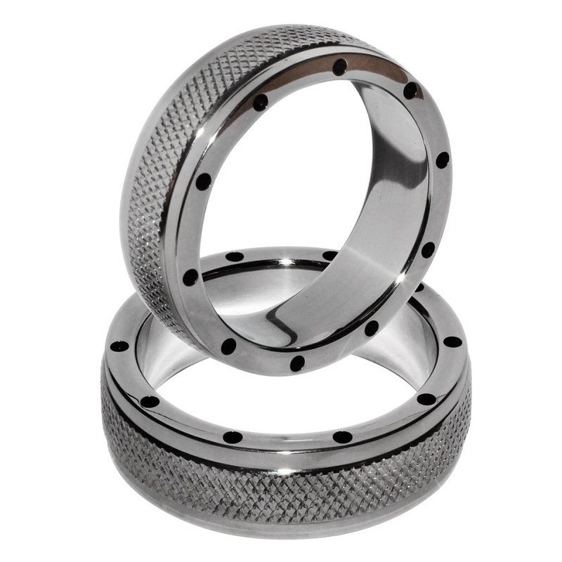 METALHARD ANILLO METAL PARA PENE Y TESTICULOS 45MM