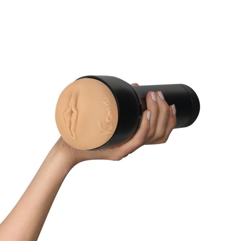 KIIROO KEON + FEEL VICTORIA JUNE STROKER +...